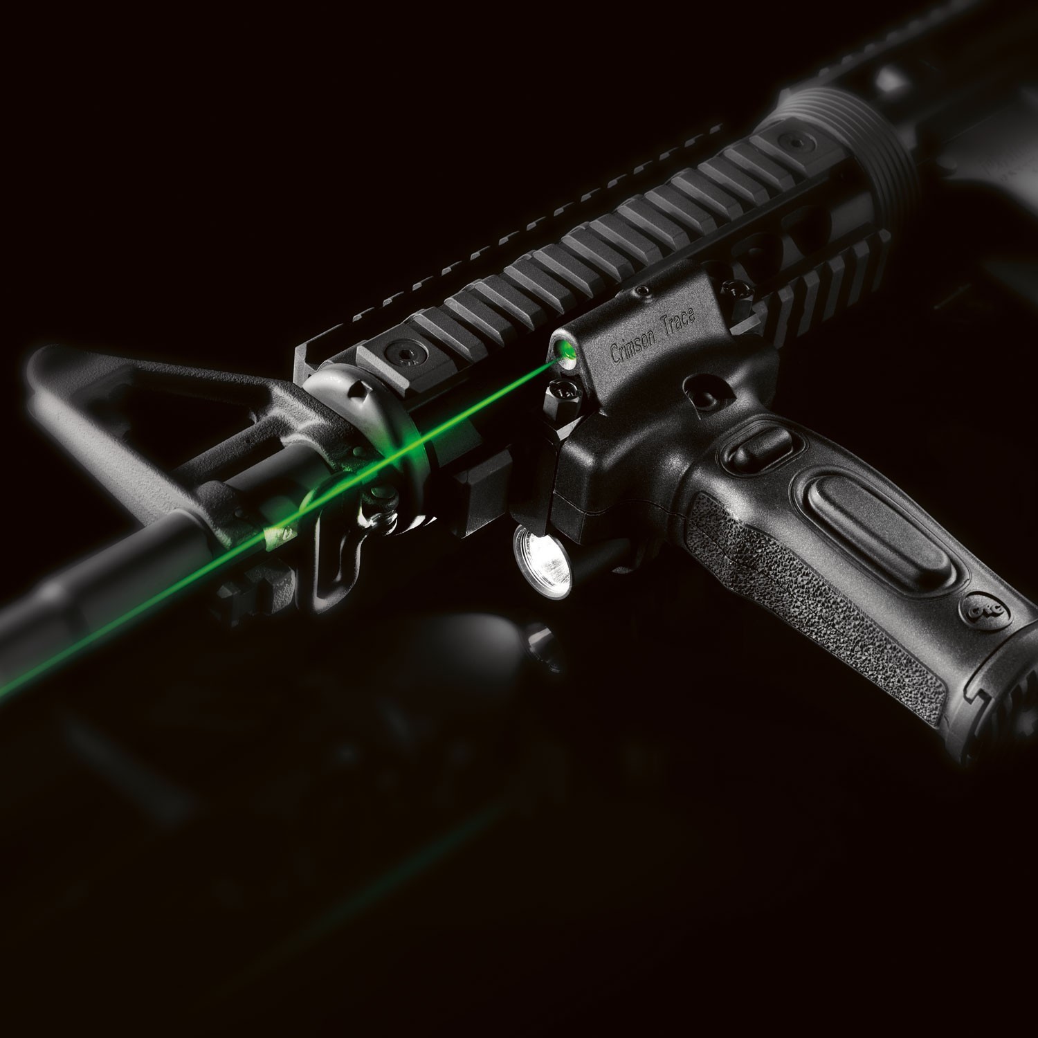 Crimson Trace Combo Flashlight & Green Laser MVF515 Vertical Foregrip
